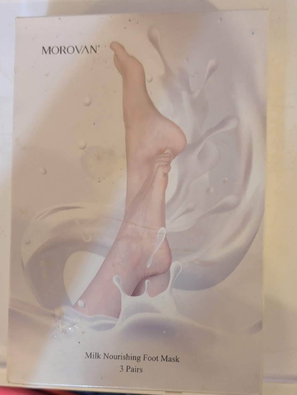 Morovan Milk Nourishing Foot Mask - White
